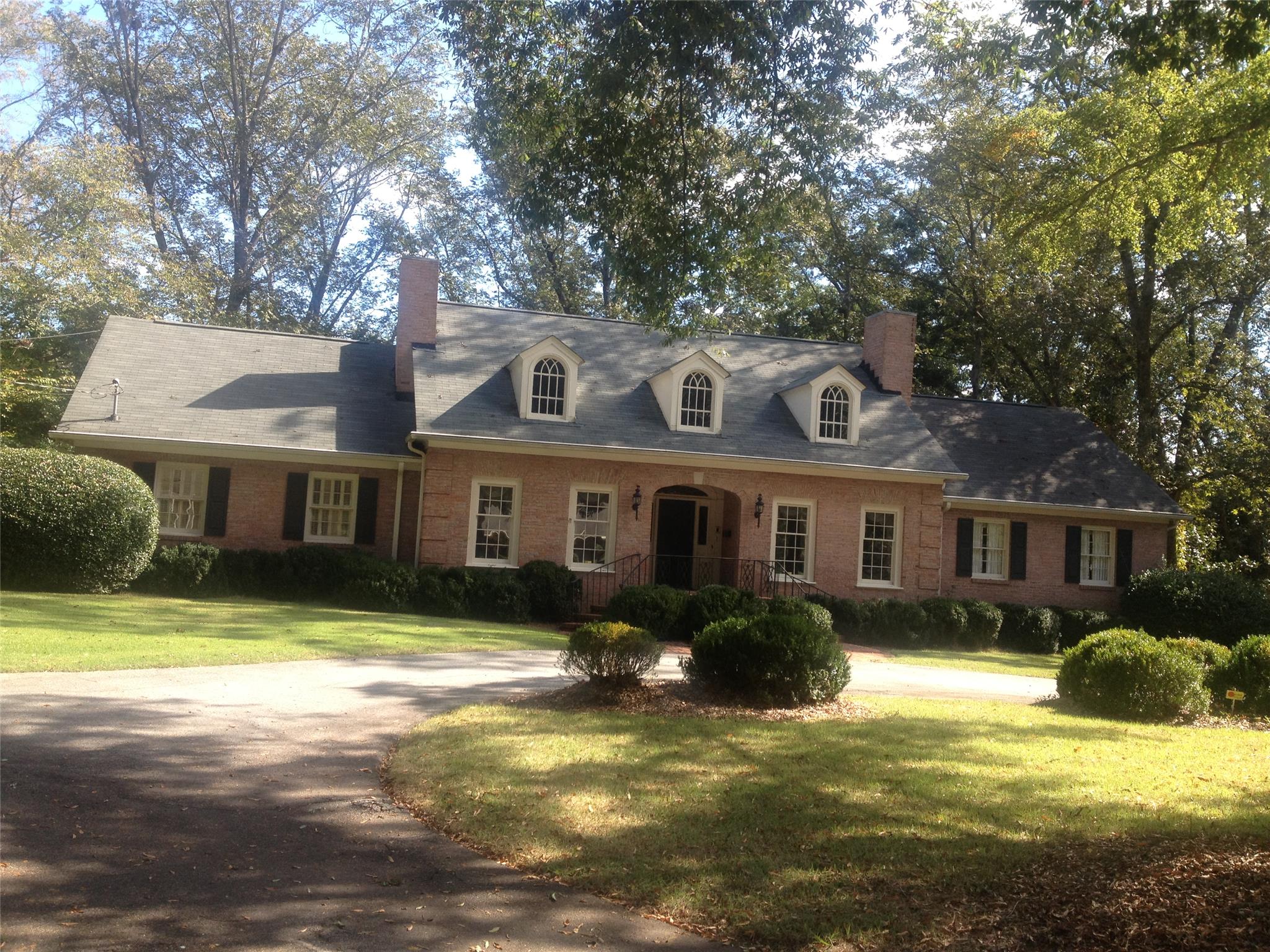 1017 E College St, Griffin, GA 30224 photo 1
