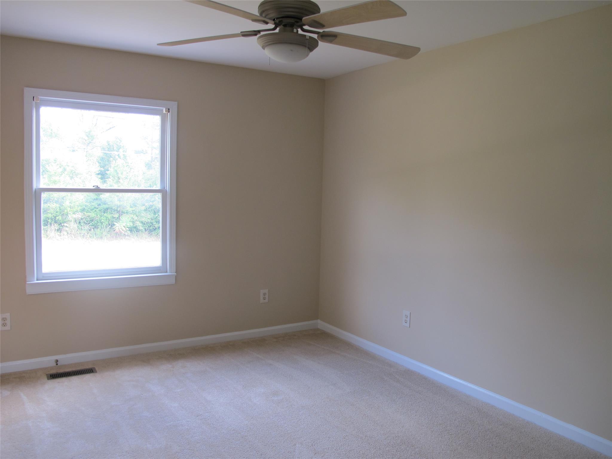 412 Carnes Creek Rd, Toccoa, GA 30577 photo 3