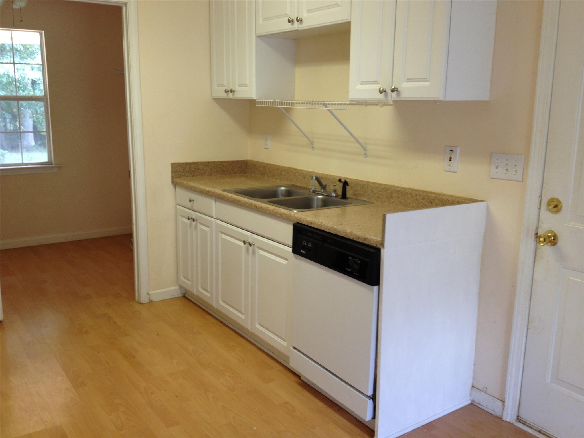 1611 Jackson Lake Rd, Jackson, GA 30233 photo 4