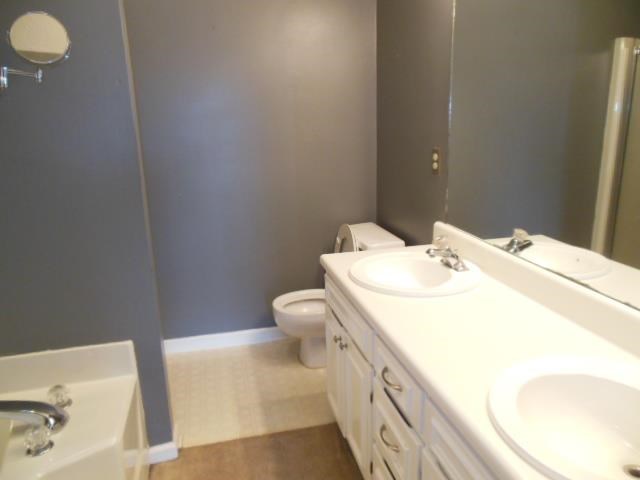 103 Twelve Oaks Dr, Lagrange, GA 30240 photo 5