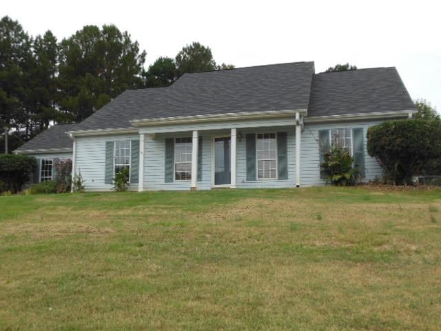103 Twelve Oaks Dr, Lagrange, GA 30240 photo 1