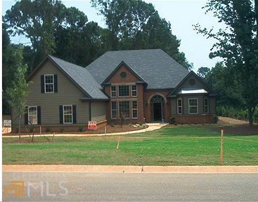 603 Henning Dr, Winder, GA 30680 photo 1