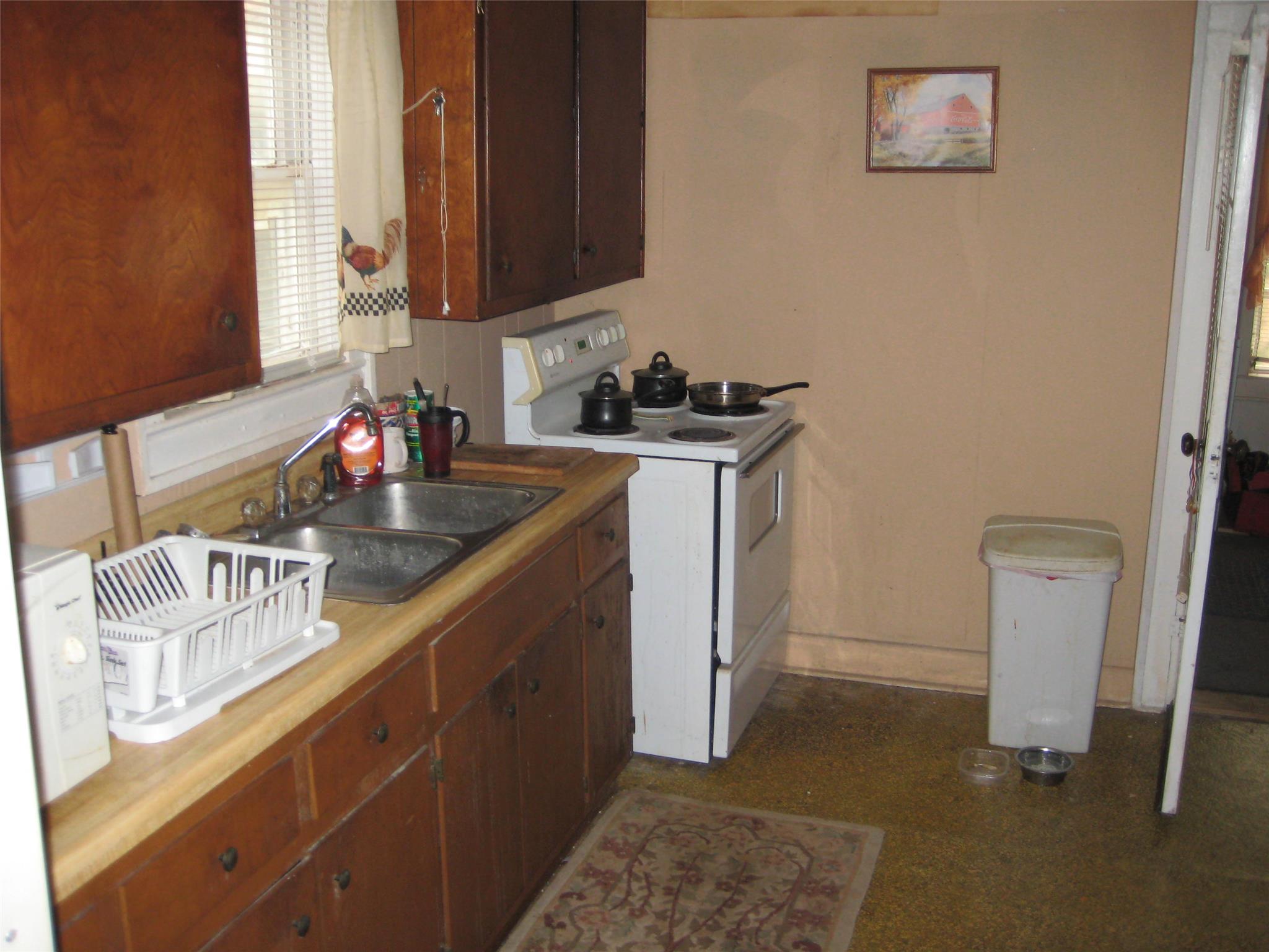 142 4th Ave, Griffin, GA 30223 photo 3