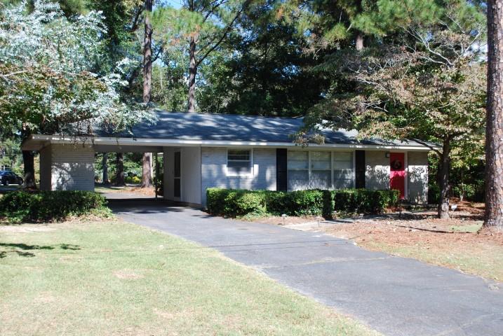 1401 Cater Cir, Perry, GA 31069 photo 2