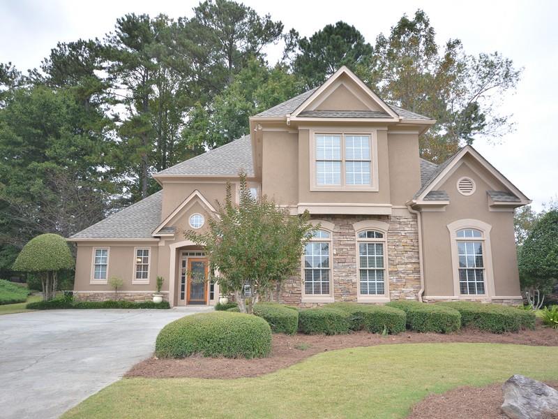 6545 Sterling Dr, Suwanee, GA 30024 photo 1