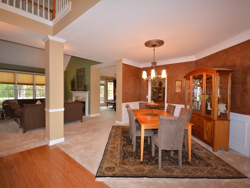 6545 Sterling Dr, Suwanee, GA 30024 photo 3