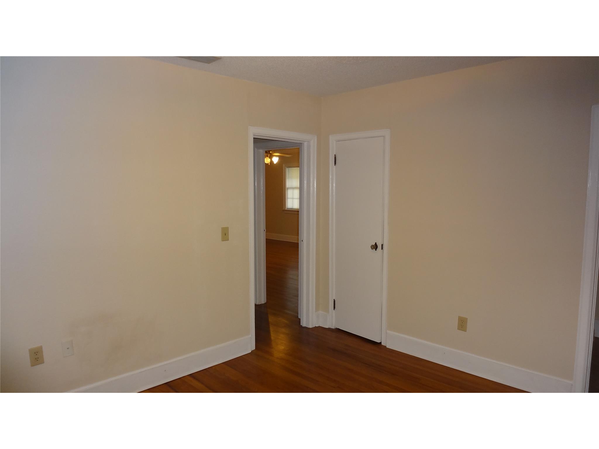505 S Hammond Dr, Monroe, GA 30655 photo 17