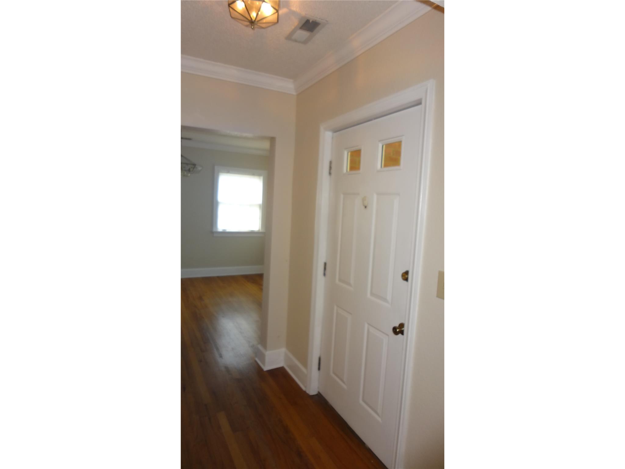 505 S Hammond Dr, Monroe, GA 30655 photo 5