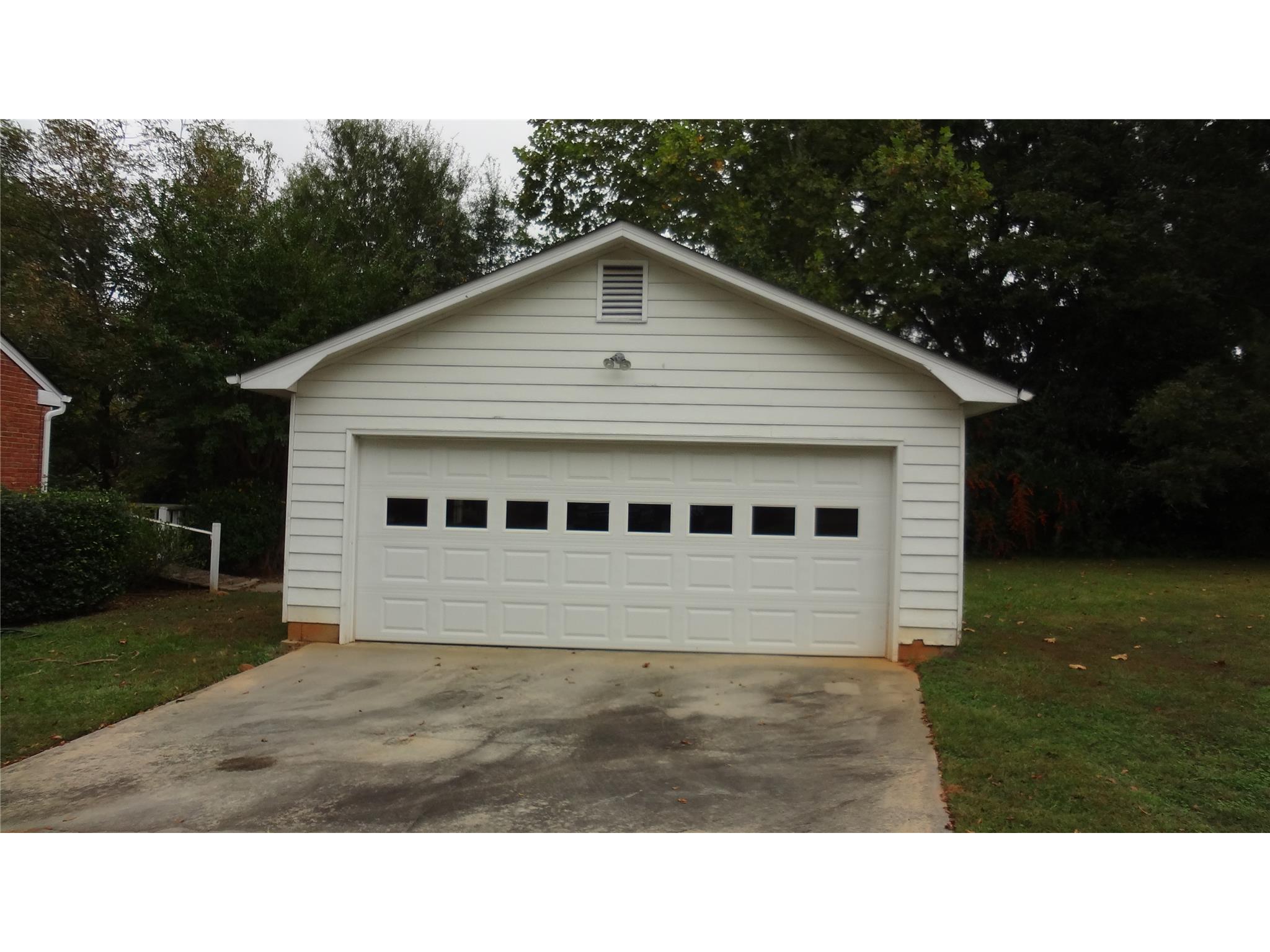 505 S Hammond Dr, Monroe, GA 30655 photo 25