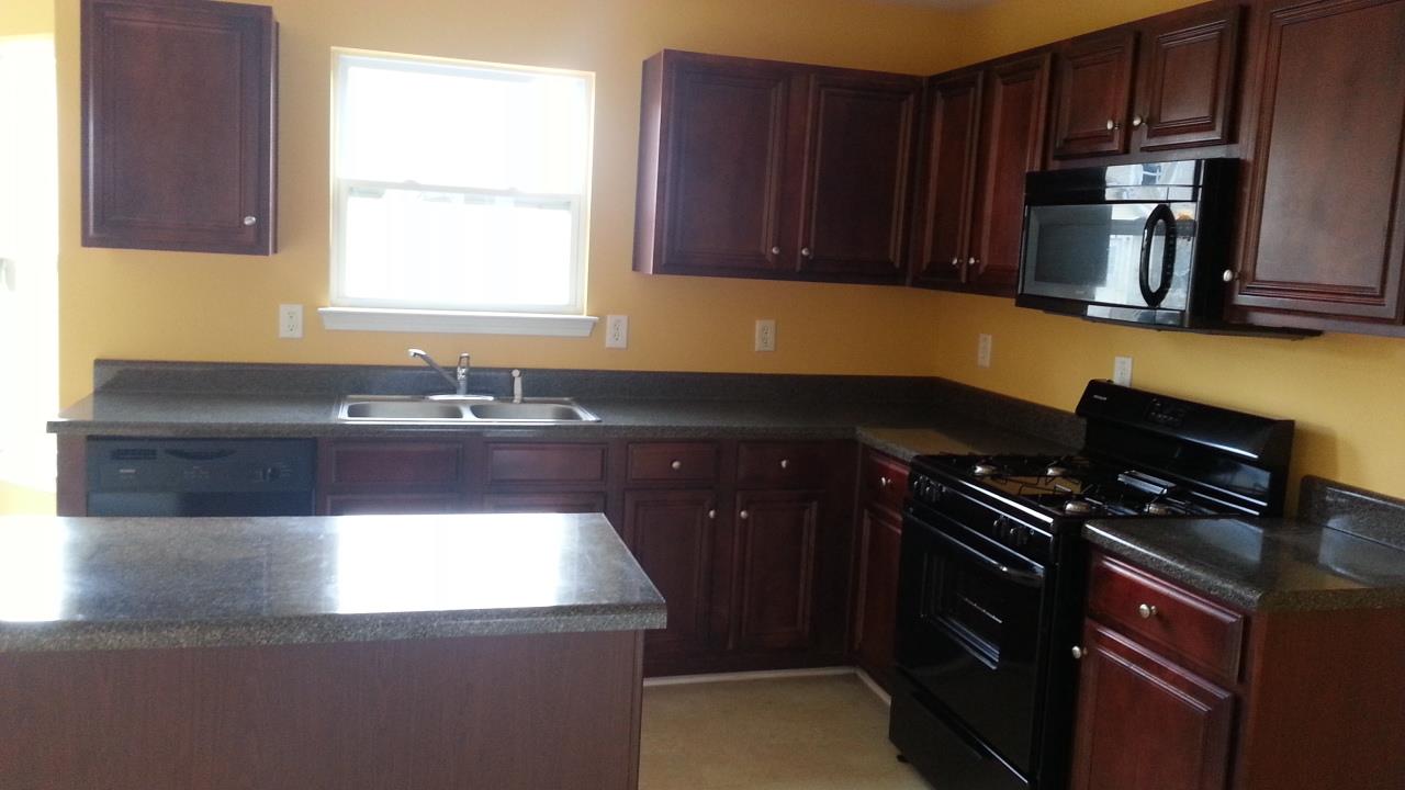 11631 Sarah Loop, Hampton, GA 30228 photo 4