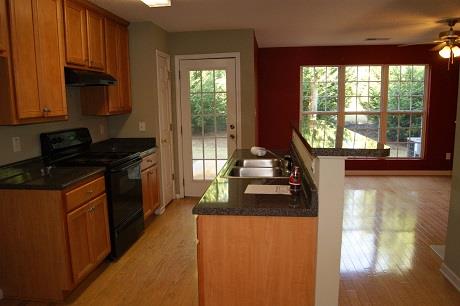 11477 S Glen St, Hampton, GA 30228 photo 3