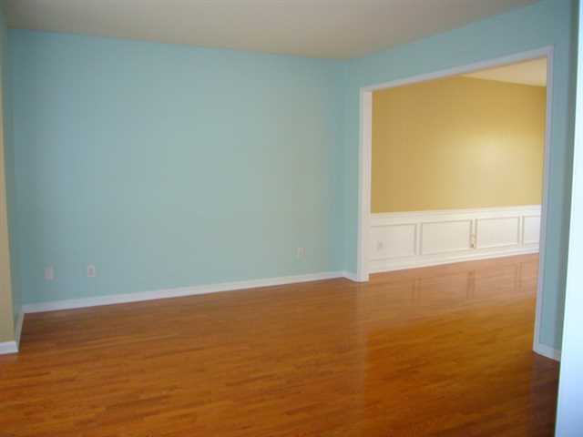 10705 Hawkhurst Way, Duluth, GA 30097 photo 2