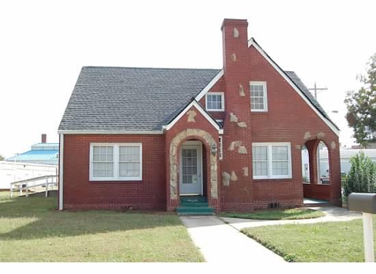 128 E Highland Ave, Monroe, GA 30655 photo 1