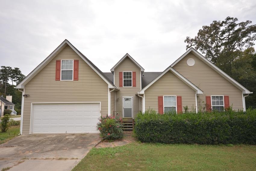 764 Baskins Cir, Winder, GA 30680 photo 1