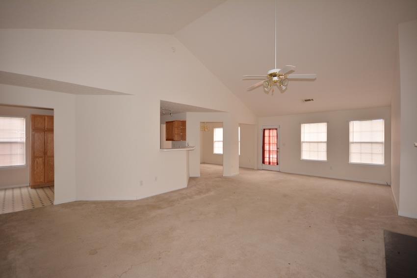 764 Baskins Cir, Winder, GA 30680 photo 4