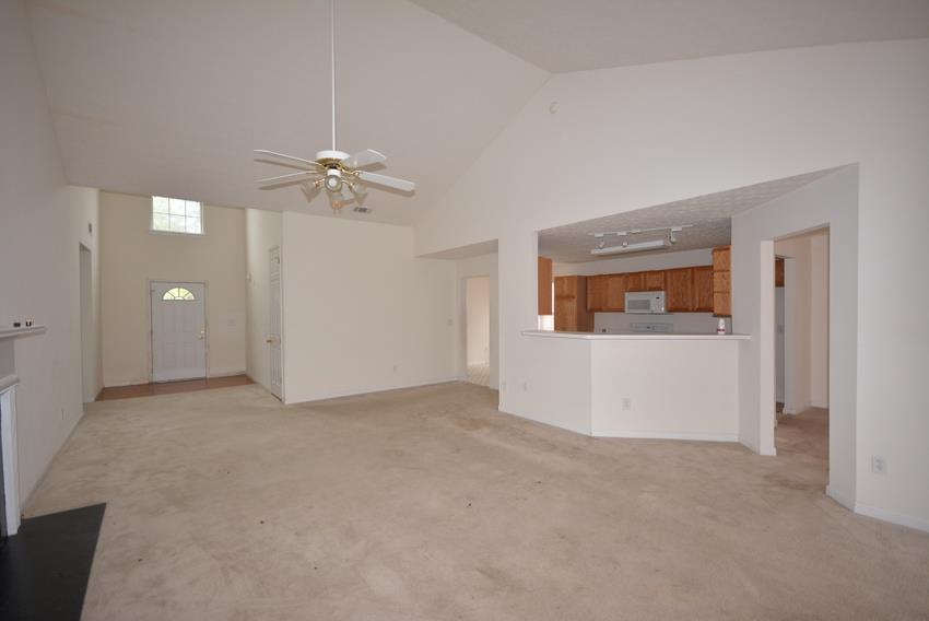 764 Baskins Cir, Winder, GA 30680 photo 5