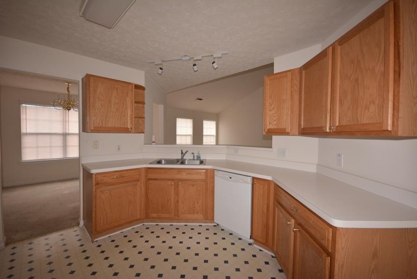 764 Baskins Cir, Winder, GA 30680 photo 8