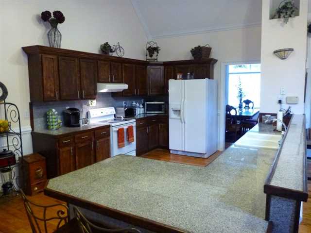 164 Cardiff Dr, Macon, GA 31220 photo 3