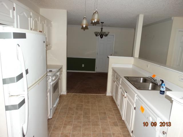 1296 N Hampton Dr, Hampton, GA 30228 photo 8