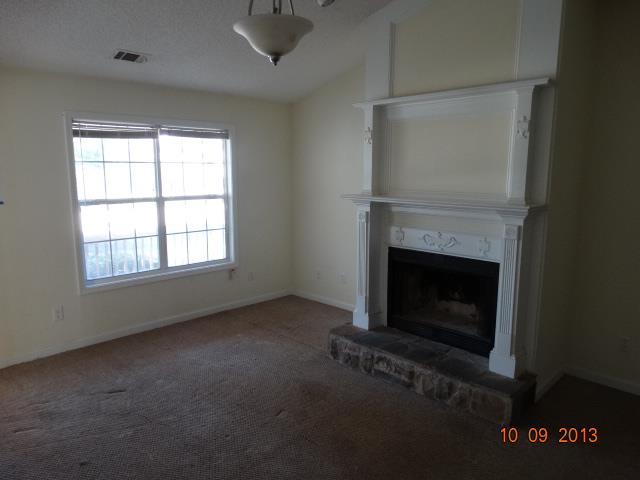 1296 N Hampton Dr, Hampton, GA 30228 photo 4