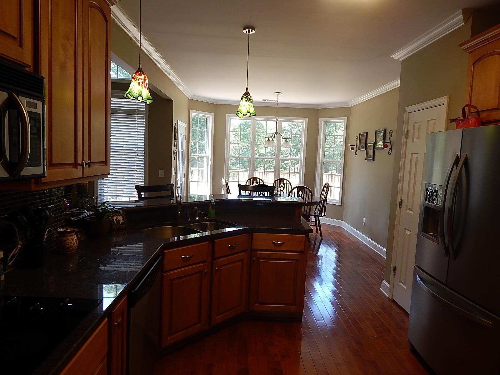 308 Lakeview Dr, Commerce, GA 30529 photo 9
