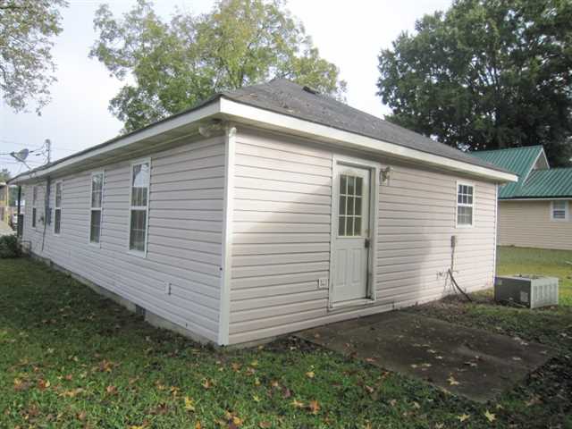 97 Griffith St, Winder, GA 30680 photo 17