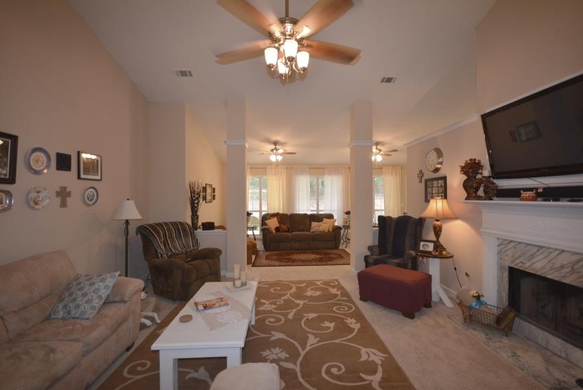 77 Saint Aurics Dr, Suwanee, GA 30024 photo 5