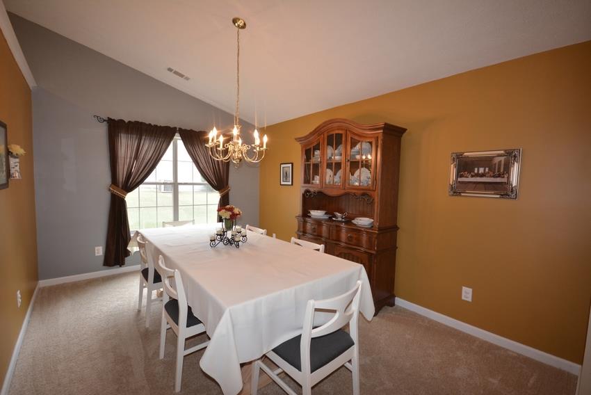 77 Saint Aurics Dr, Suwanee, GA 30024 photo 3