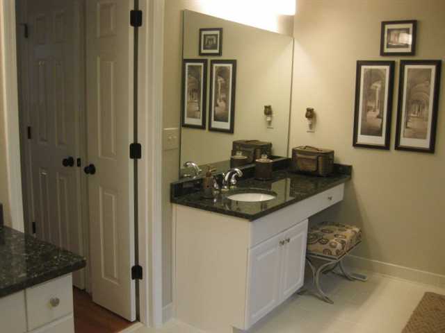 770 River Cliff Ct, Suwanee, GA 30024 photo 9