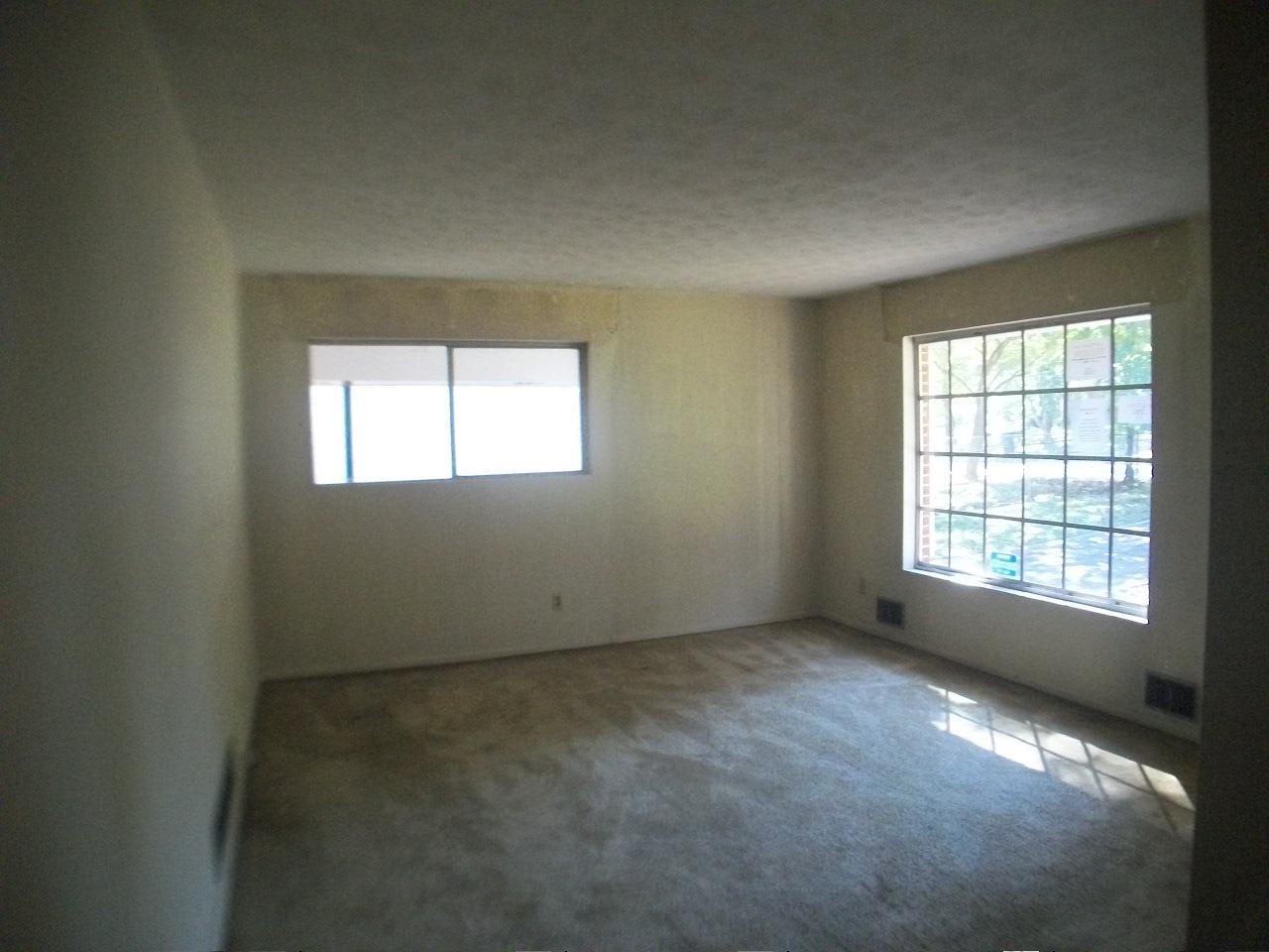 6460 Fleur De Lis Dr, Morrow, GA 30260 photo 4