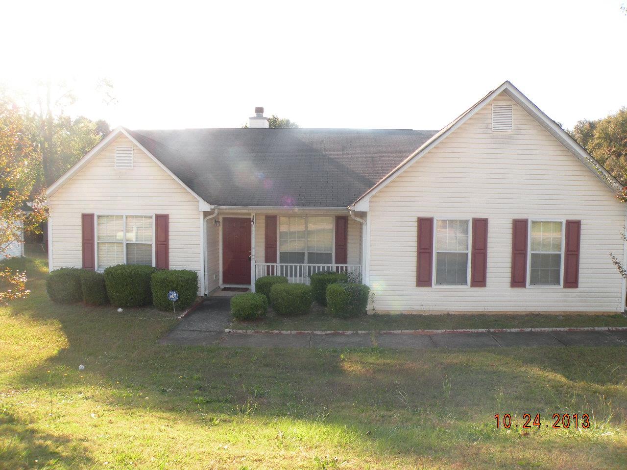 5823 Creekside Dr, Rex, GA 30273 photo 1