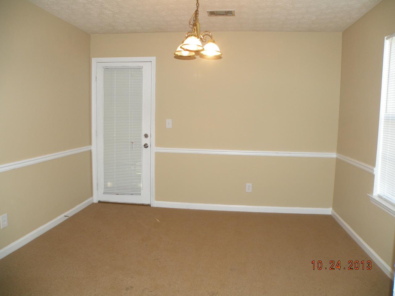 5823 Creekside Dr, Rex, GA 30273 photo 6