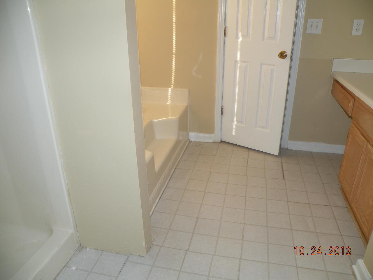 5823 Creekside Dr, Rex, GA 30273 photo 9
