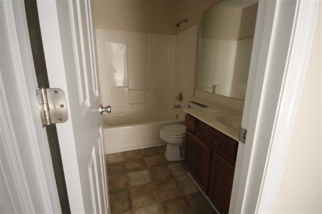 39 Skyway Dr, Warner Robins, GA 31088 photo 8