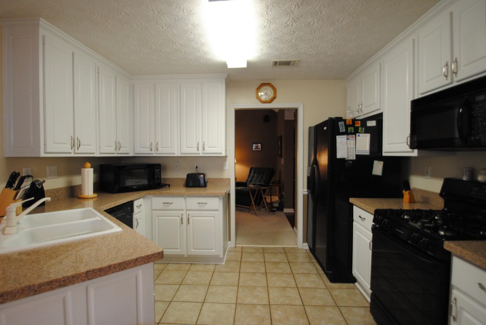 235 Bermuda Run Dr, Covington, GA 30016 photo 3