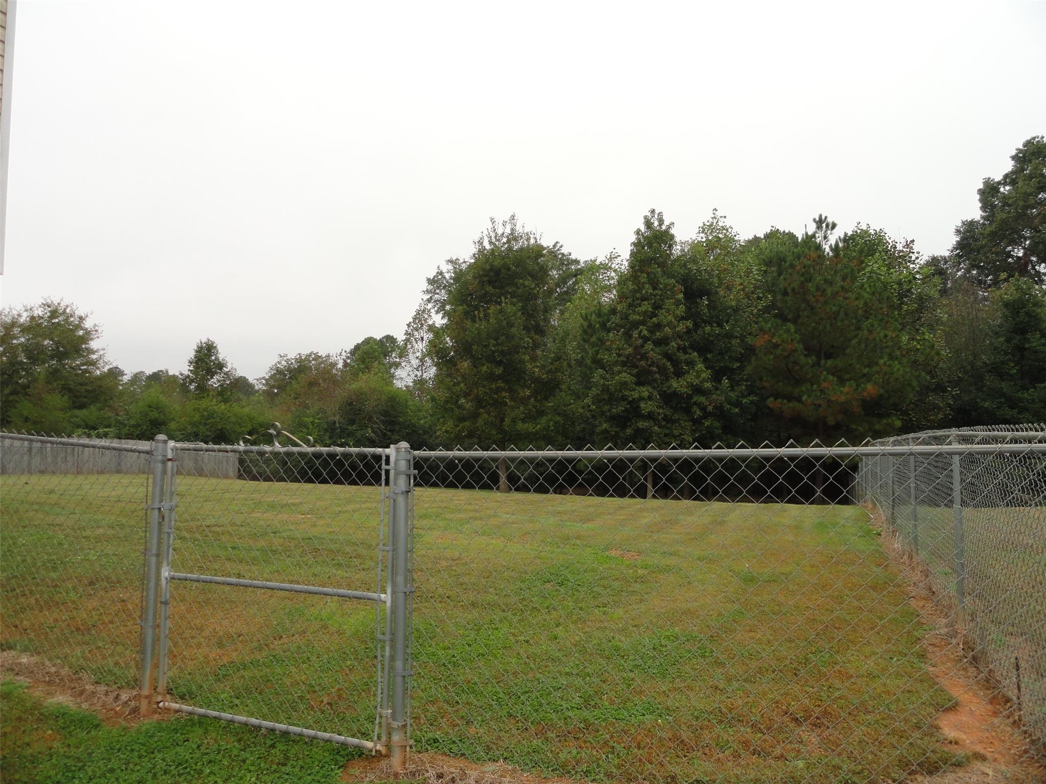 536 Walton Dr, Bethlehem, GA 30620 photo 3