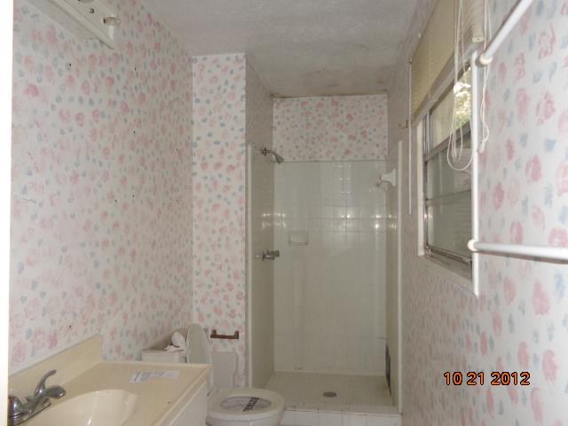 6645 Bedford Rd, Rex, GA 30273 photo 11