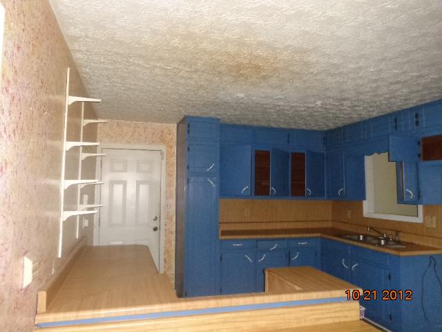 6645 Bedford Rd, Rex, GA 30273 photo 3