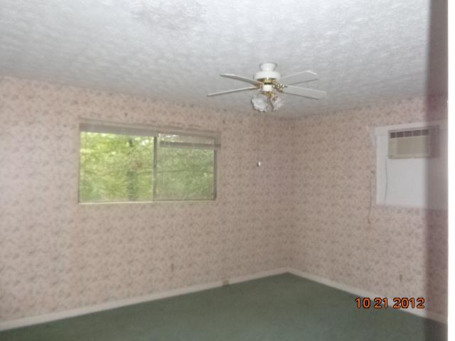 6645 Bedford Rd, Rex, GA 30273 photo 10