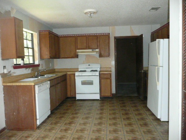 2434 Rhoanoke Dr, Duluth, GA 30096 photo 5