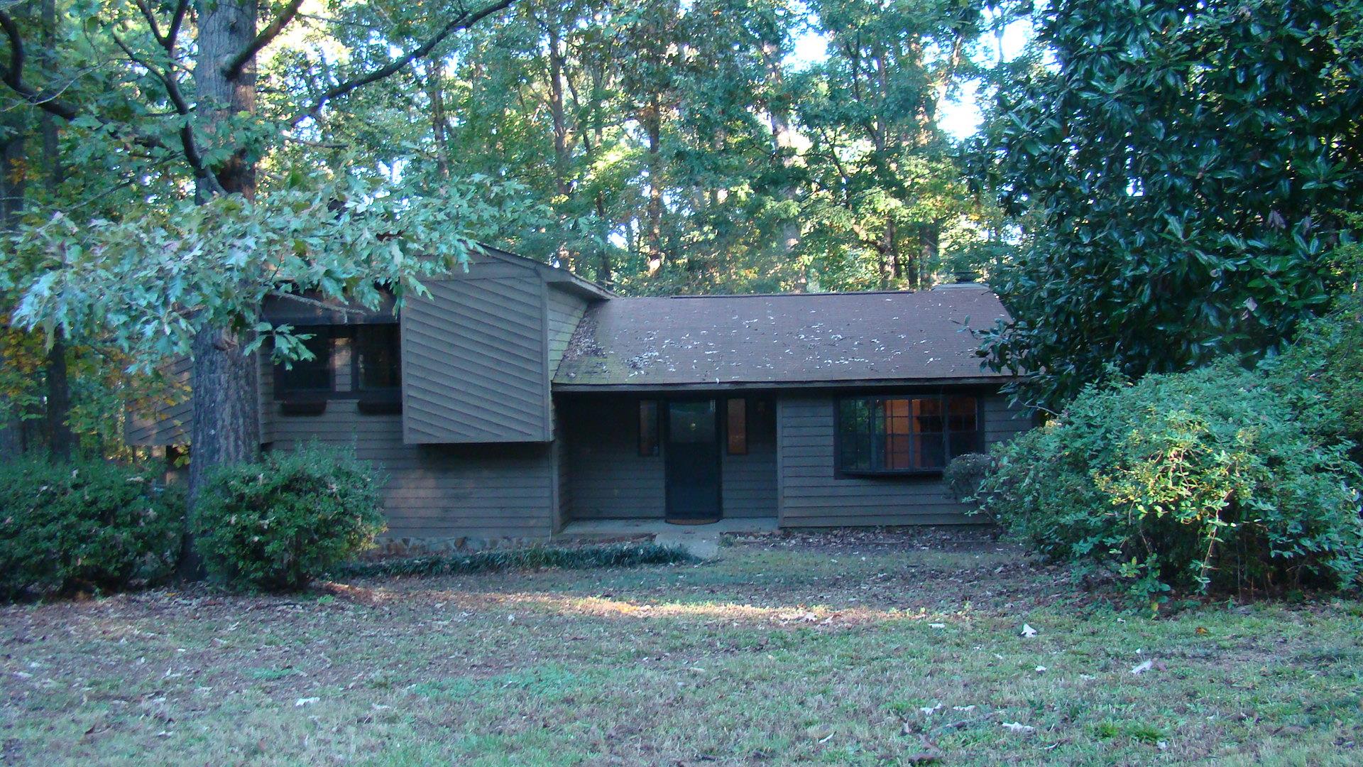 4265 Nora Ln, Duluth, GA 30096 photo 1