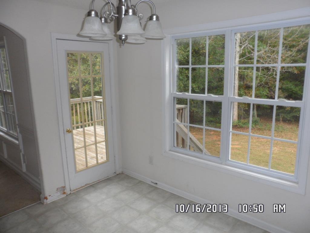 1203 Persimmon Place Dr, Bethlehem, GA 30620 photo 8