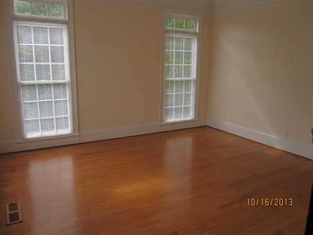 16 Crolley Ln, White, GA 30184 photo 6