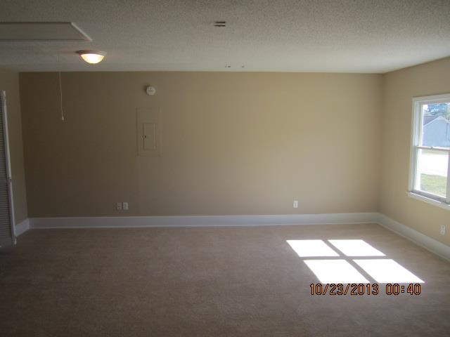 145 Royal Ct, Jackson, GA 30233 photo 6