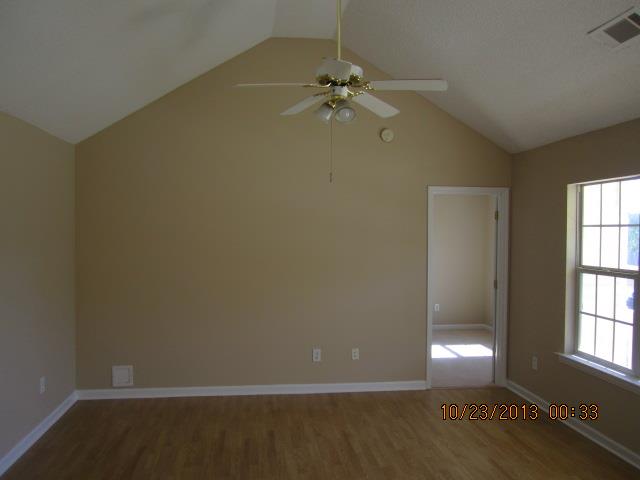 145 Royal Ct, Jackson, GA 30233 photo 3