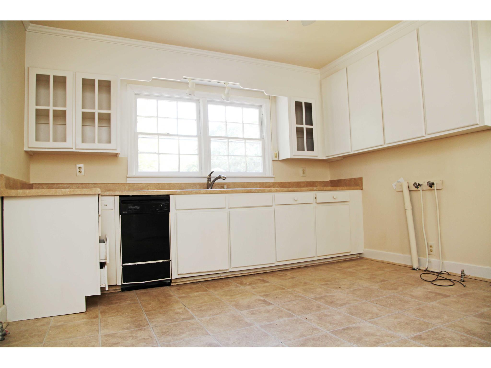 342 3rd Ave, Winder, GA 30680 photo 5