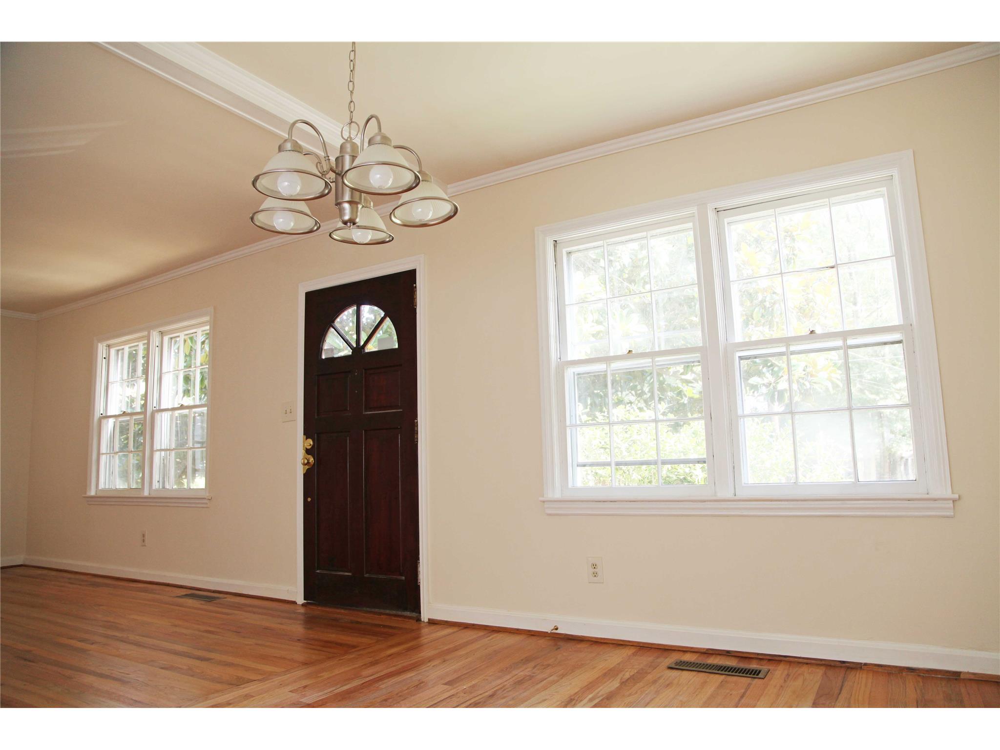 342 3rd Ave, Winder, GA 30680 photo 2