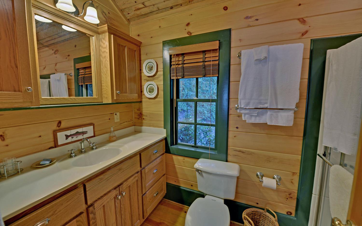 82 Macon Ln, Tiger, GA 30576 photo 9