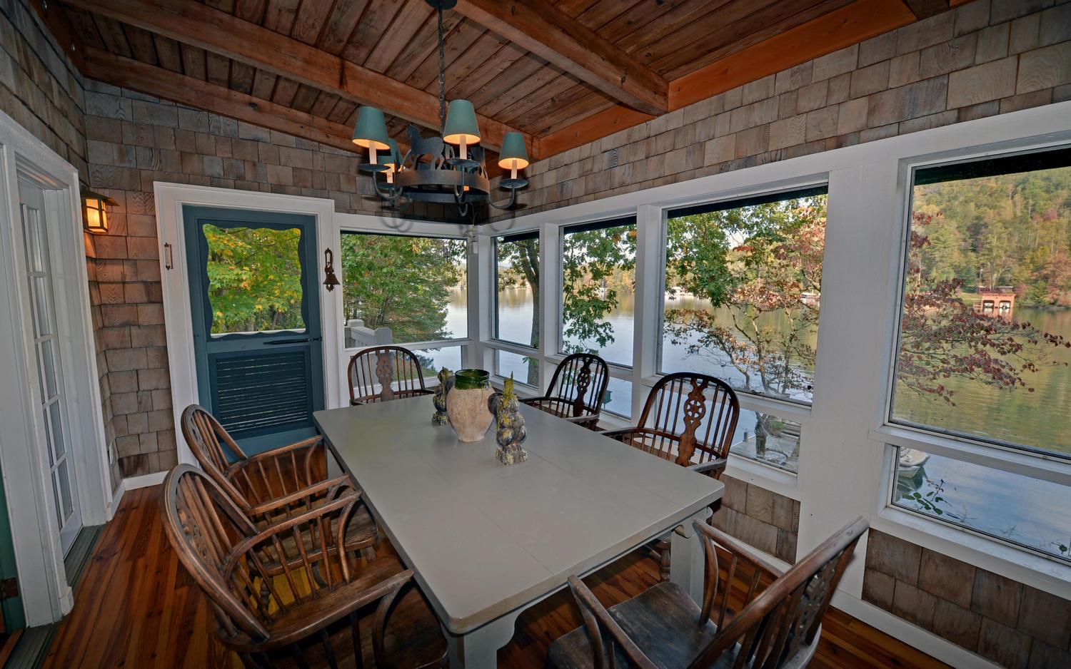 82 Macon Ln, Tiger, GA 30576 photo 6