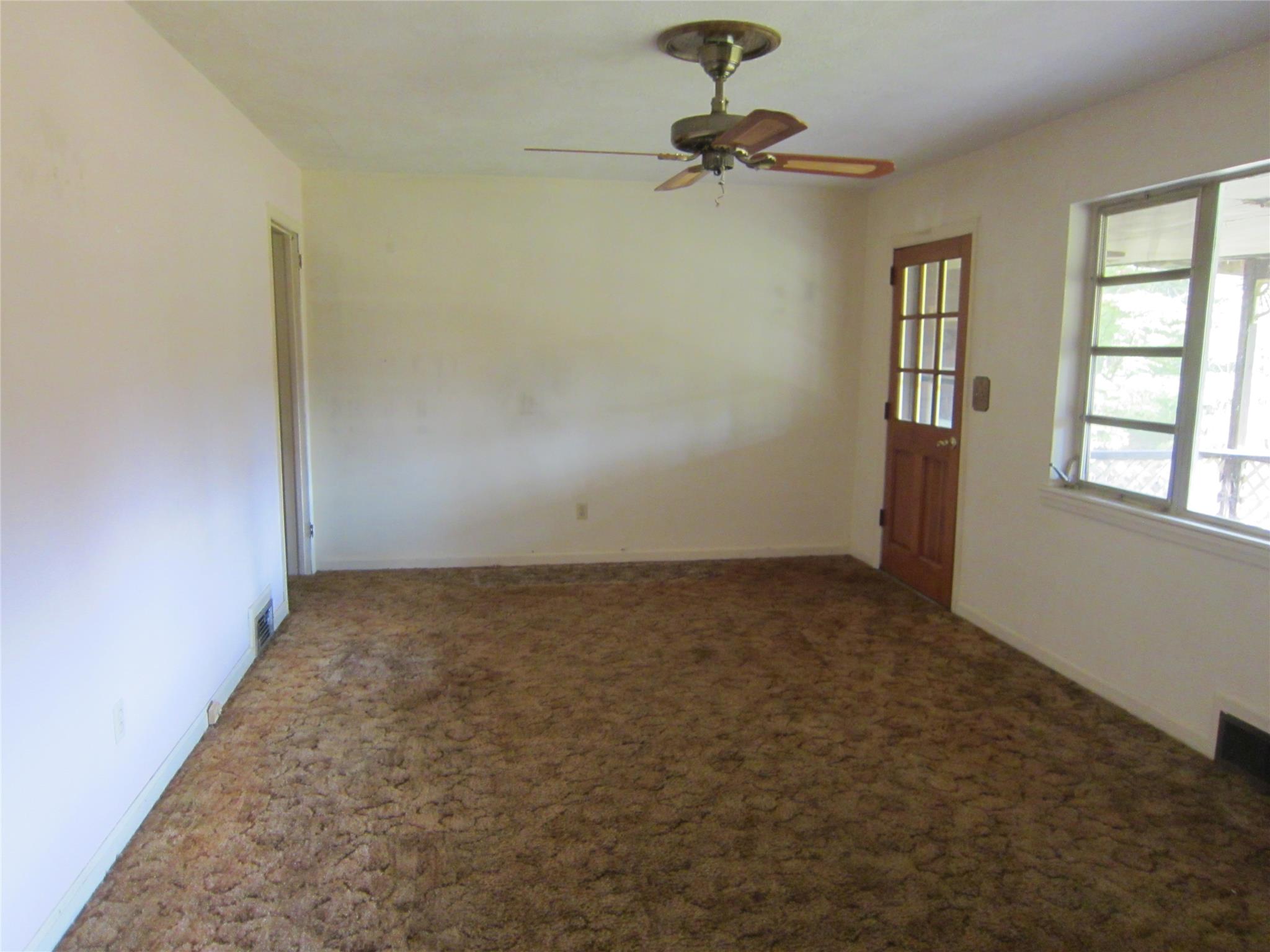 5918 Roanoke Rd, Lagrange, GA 30240 photo 5